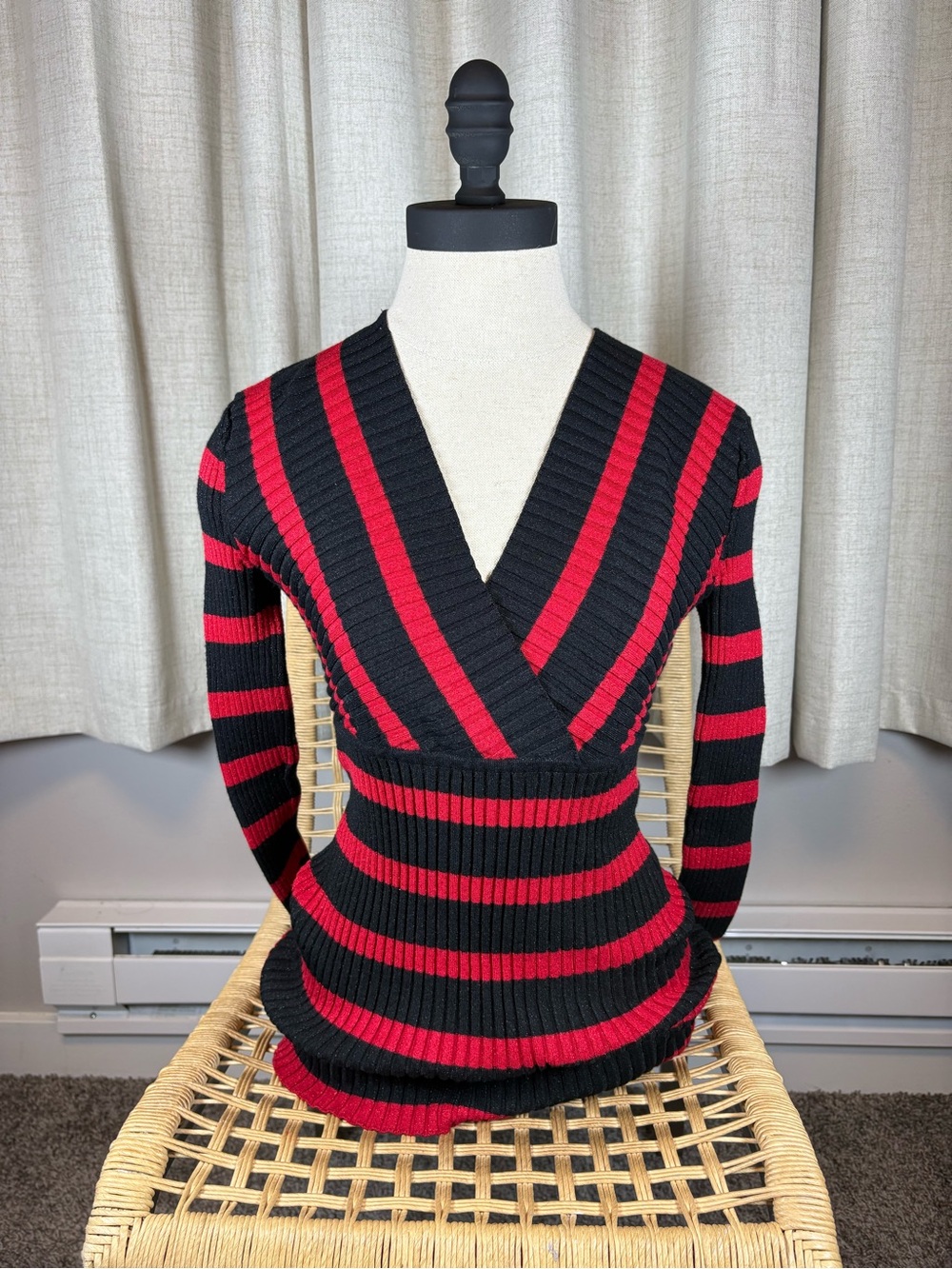 Women’s V-Neck Ribbed Stripe Sweater - Y2K
